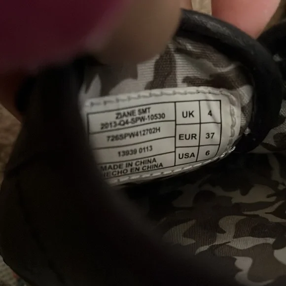 Lacoste lace leather shoes - Picture 8 of 8